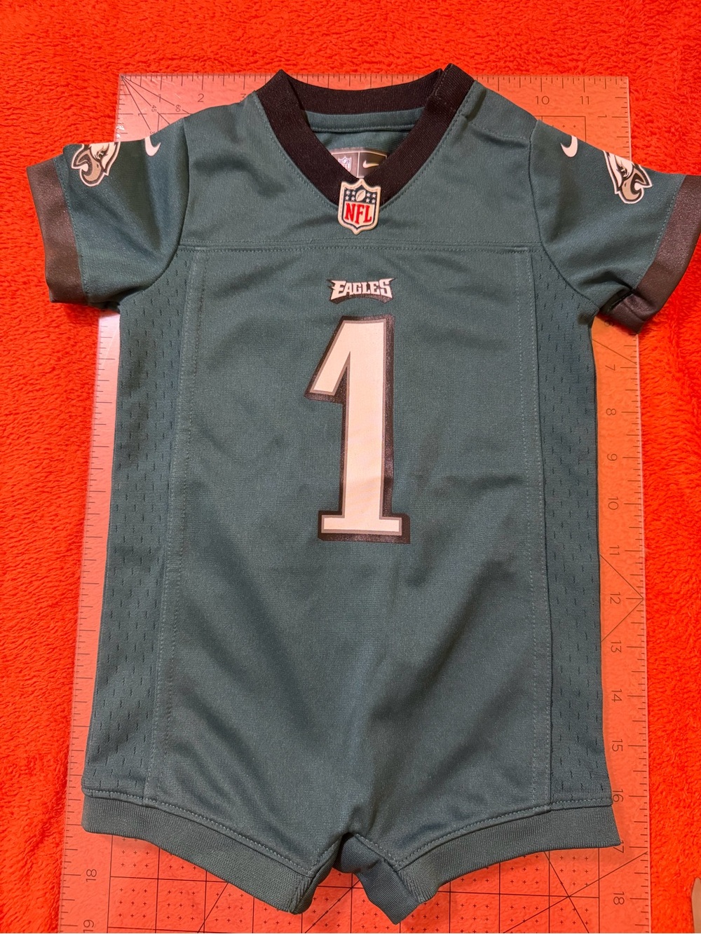 Nike Jalen Hurts #1 Philadelphia Eagles Infant Jersey Romper 3-6M NFL EUC